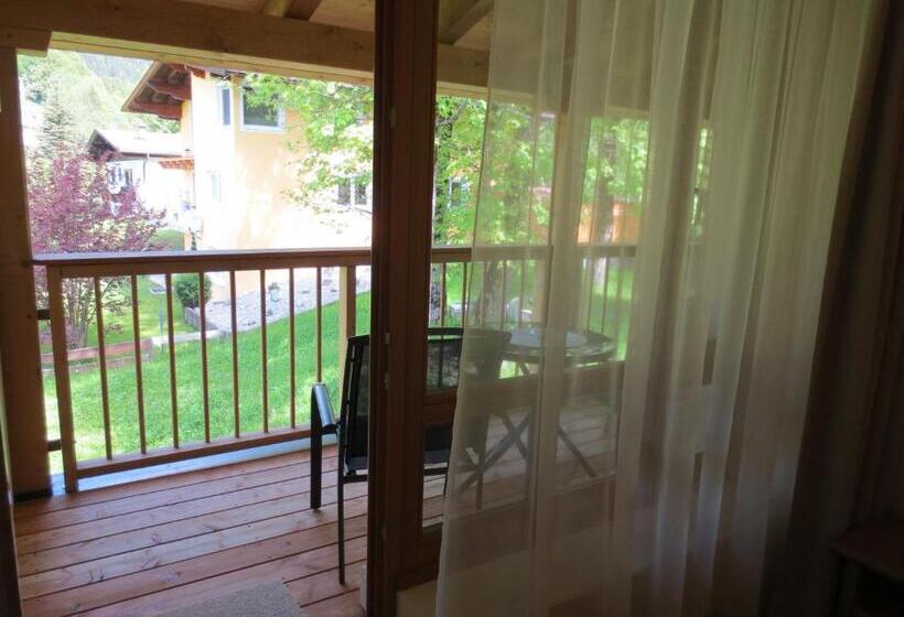 舒适型房间, Kraftquelle Schlossblick