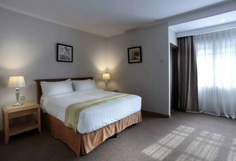 デラックスルーム, Menumbing Heritage