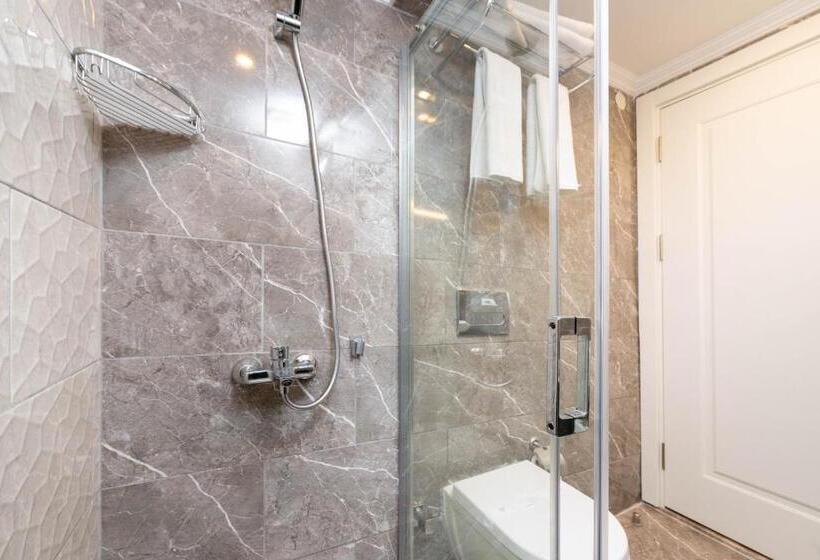 オーシャンビュースーペリアールーム, Mr Bird