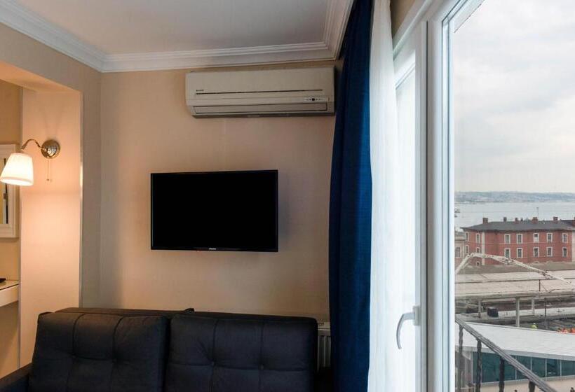 オーシャンビュースーペリアールーム, Mr Bird