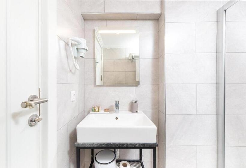 エコノミールーム, Mr Bird