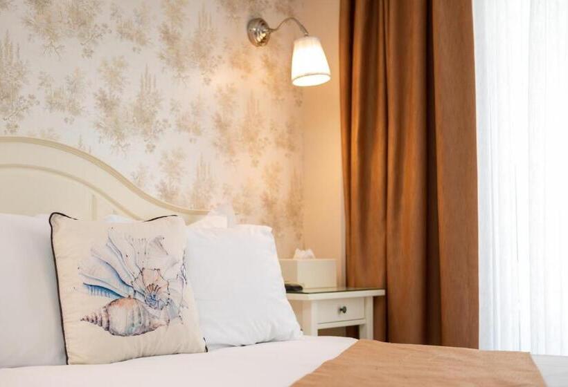 エコノミールーム, Mr Bird