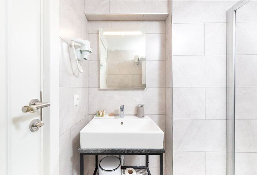 スタンダードルーム, Mr Bird