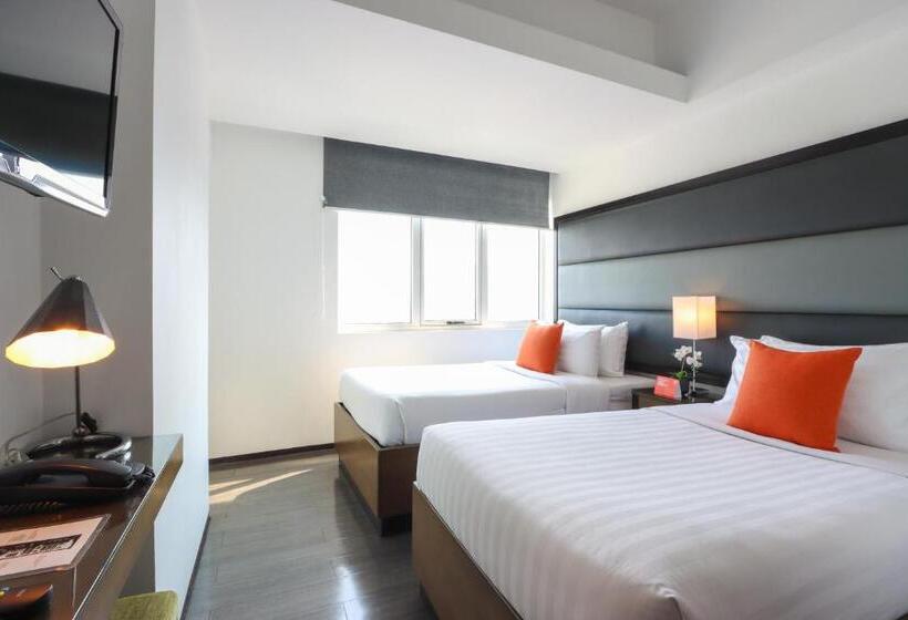 اتاق اجرایی, Privato Ortigas