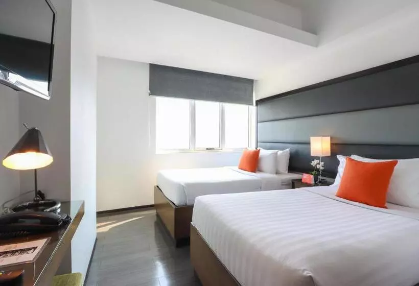 اتاق اجرایی, Privato Ortigas