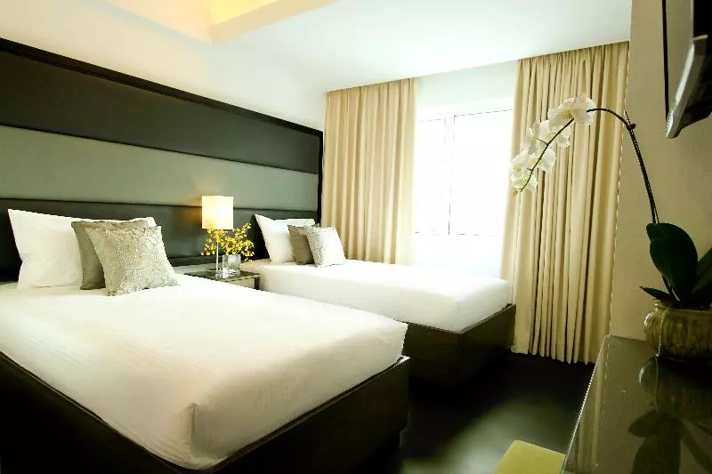 اتاق اجرایی, Privato Ortigas