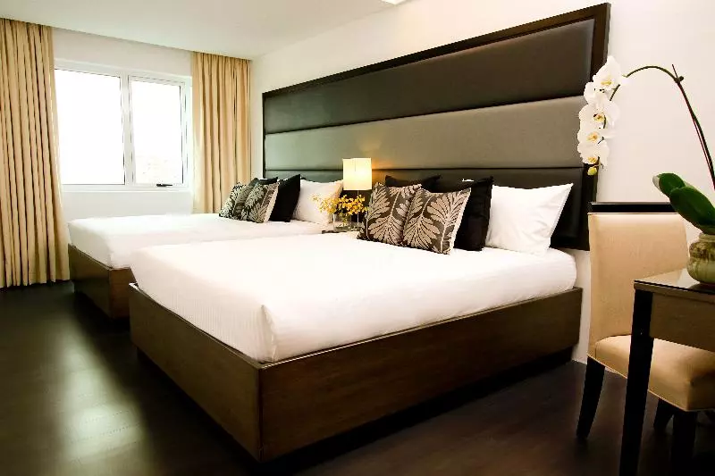 اتاق اجرایی, Privato Ortigas