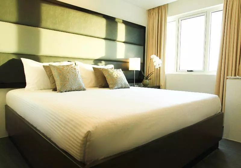 اتاق اجرایی با تخت بزرگ, Privato Ortigas
