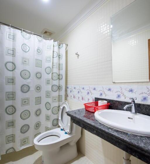 스탠다드 트리플 룸, Seng Hout