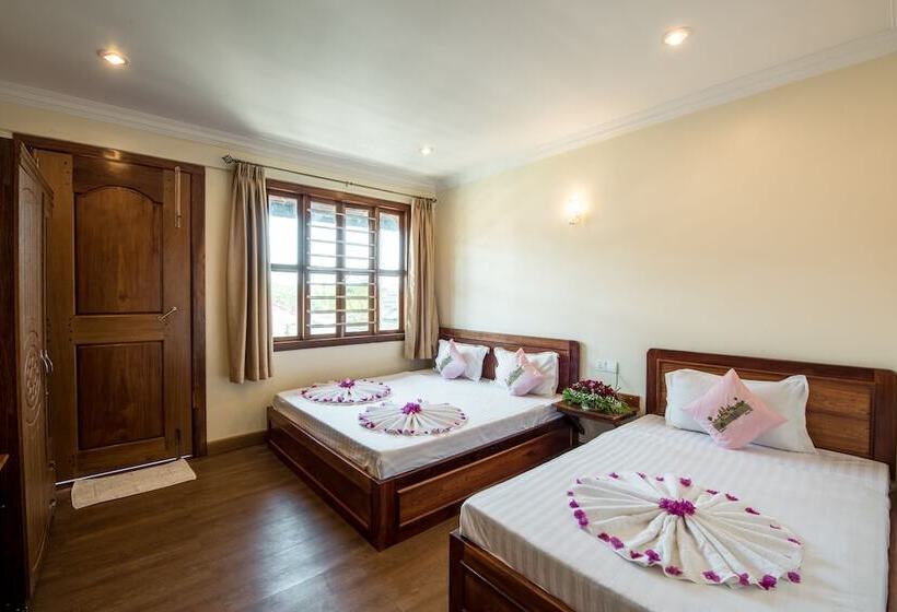 스탠다드 트리플 룸, Seng Hout