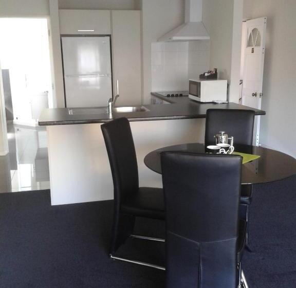 带2个卧室的公寓, Carramar Motor Inn