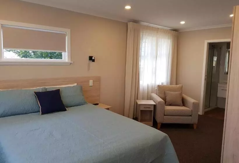 آپارتمان 3 خوابه, Carramar Motor Inn