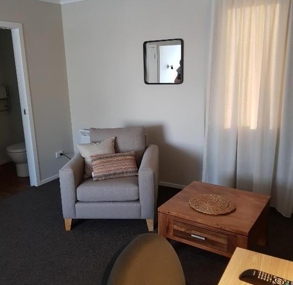 带3个卧室的公寓, Carramar Motor Inn