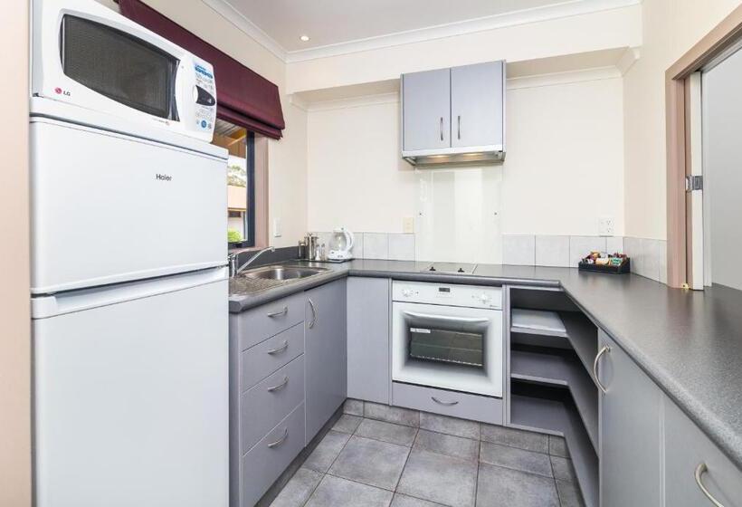 סטודיו דלוקס, Asure Oak Estate Motor Lodge