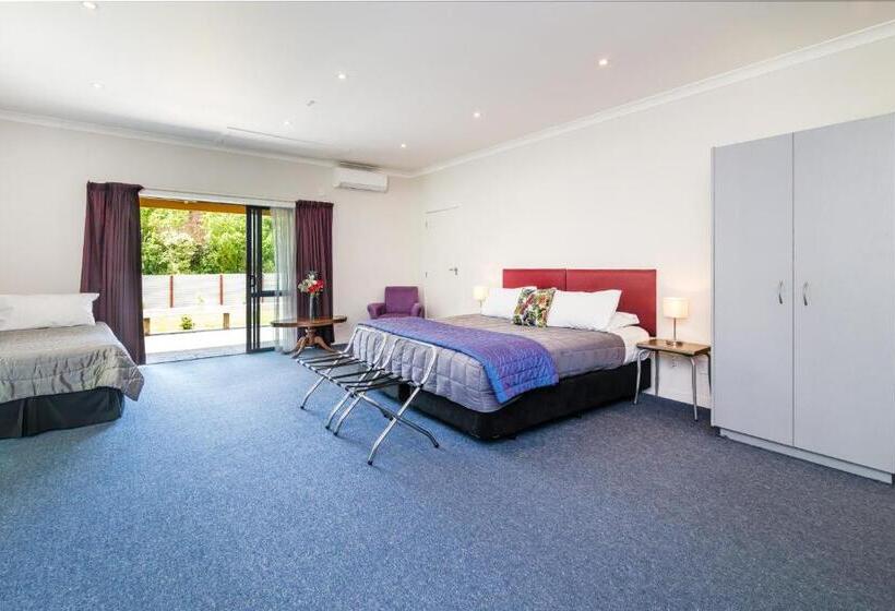 סטודיו דלוקס, Asure Oak Estate Motor Lodge