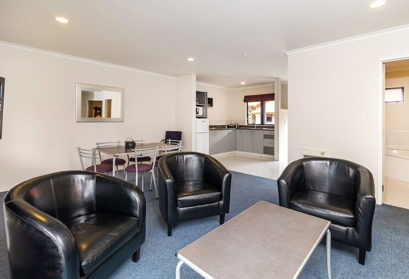 דירת שני חדרים, Asure Oak Estate Motor Lodge