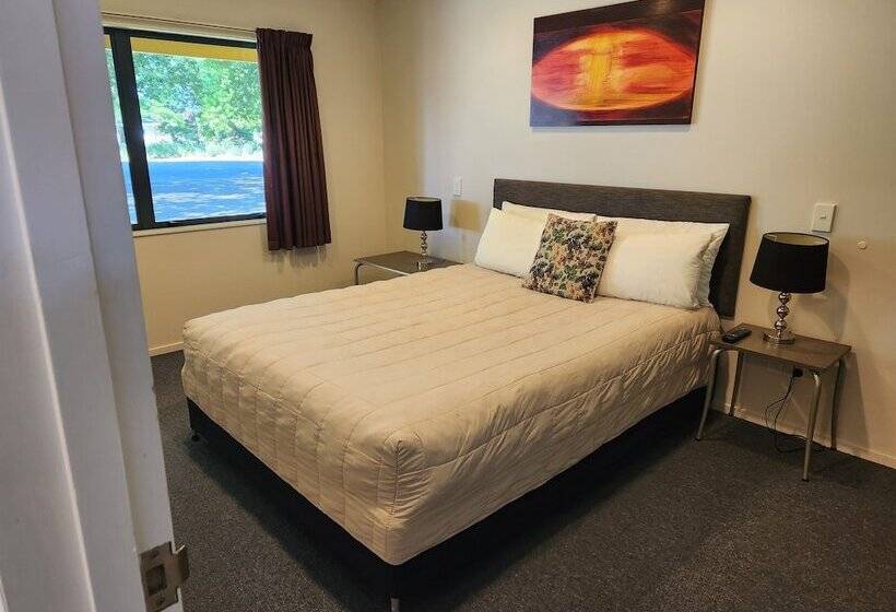 דירת חדר, Asure Oak Estate Motor Lodge