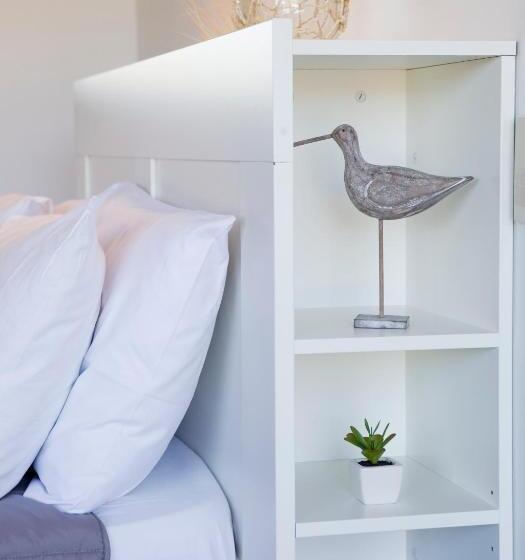 استودیو استاندارد با تخت کینگ, Motel Oasis