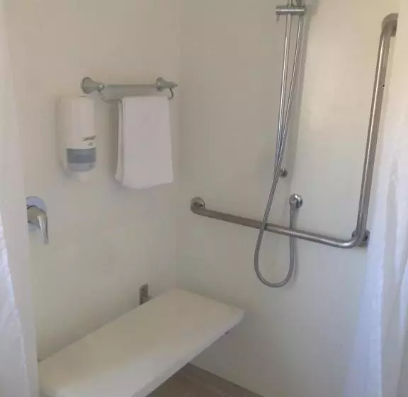 استودیو استاندارد با تخت کینگ, Motel Oasis
