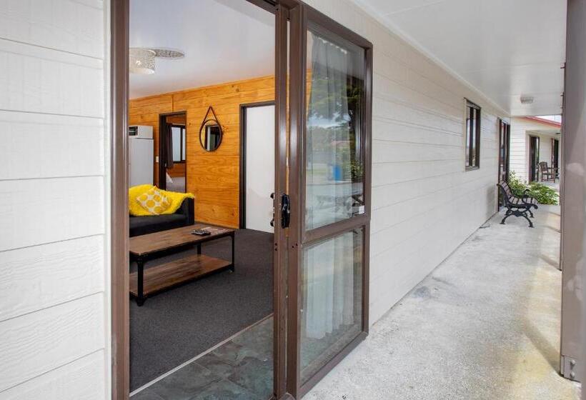 דירת 2 חדרים סופריור, Wellington Top 10 Holiday Park