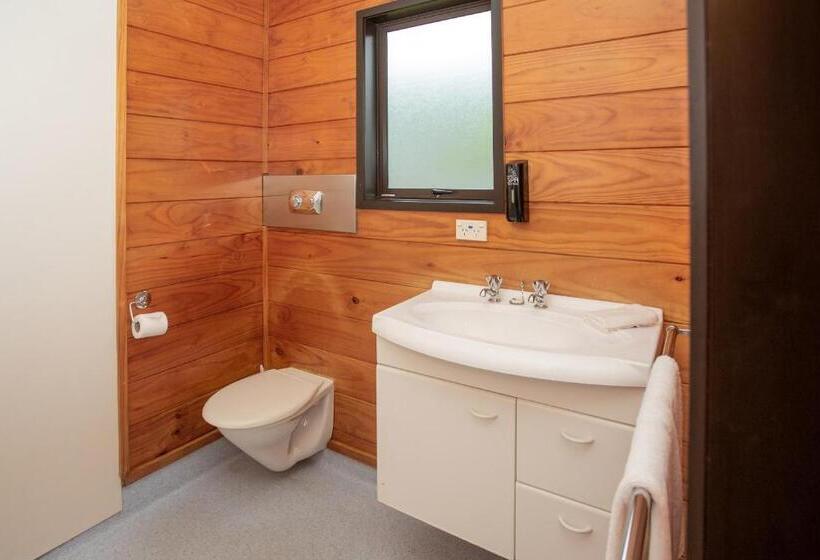 חדר משפחתי, Wellington Top 10 Holiday Park