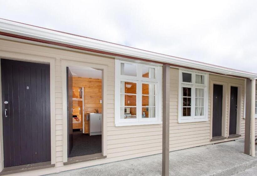 חדר סטנדרט חדר אמבטיה משותף, Wellington Top 10 Holiday Park