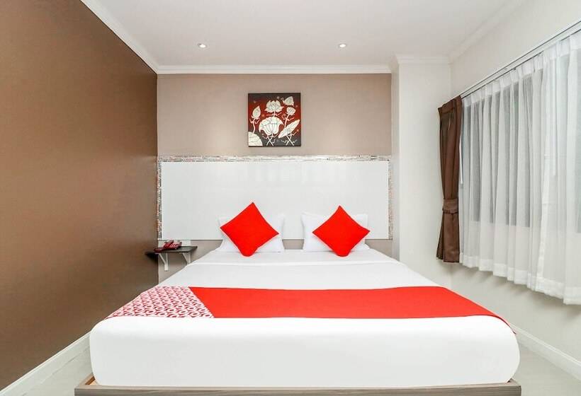 غرفة ديلوكس, Natural Beach Hotel Pattaya