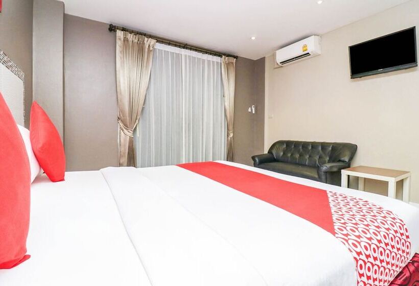 Deluxe Szoba, Natural Beach Hotel Pattaya