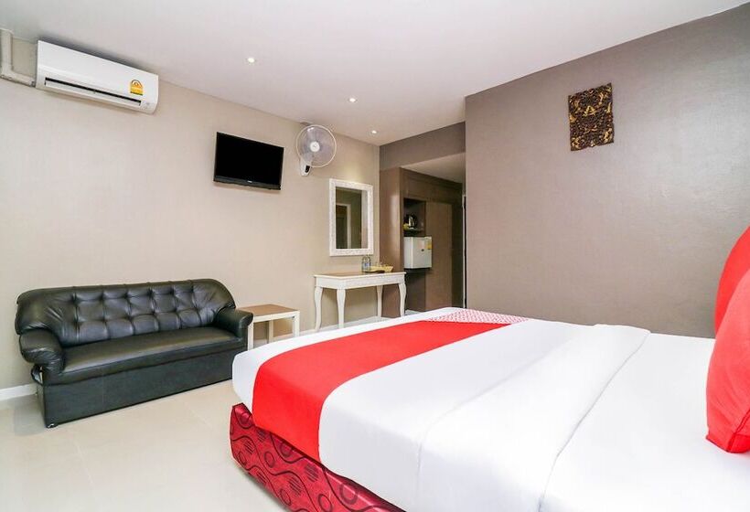 غرفة ديلوكس, Natural Beach Hotel Pattaya