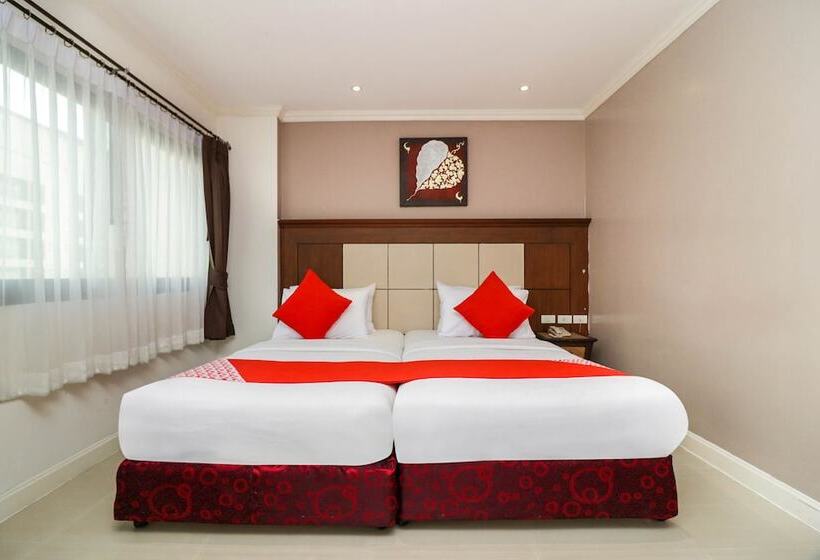 Superior Szoba, Natural Beach Hotel Pattaya