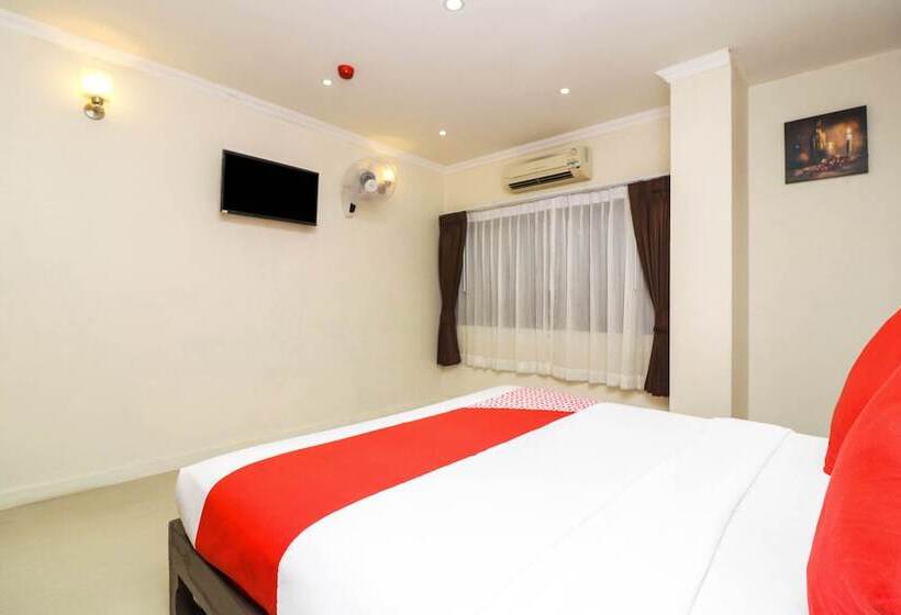 Lakosztály, Natural Beach Hotel Pattaya