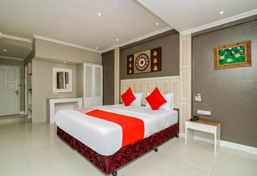 غرفة ديلوكس مطلّة علي البحر, Natural Beach Hotel Pattaya