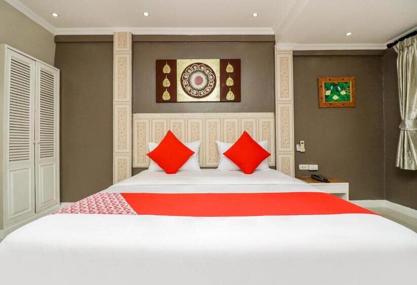 غرفة ديلوكس مطلّة علي البحر, Natural Beach Hotel Pattaya