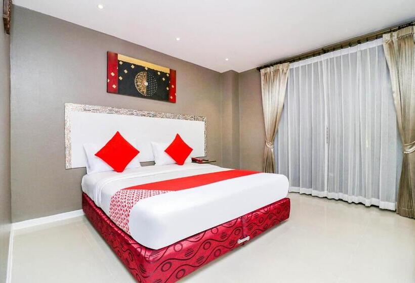 Deluxe Szoba, Natural Beach Hotel Pattaya