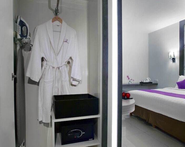 جناح, Quest Hotel Balikpapan By Aston