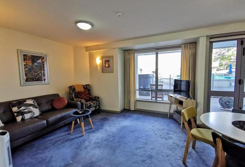 Апартаменты 1 Спальня, The Anchorage Apartments