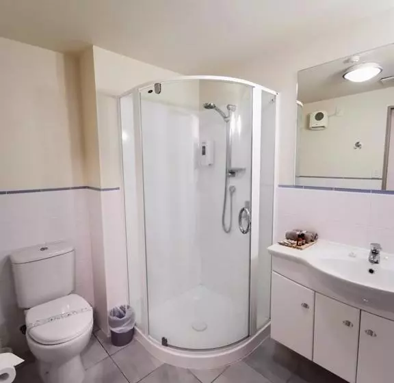 آپارتمان 1 خوابه همکف, The Anchorage Apartments