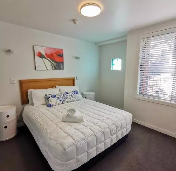 آپارتمان 1 خوابه با چشمانداز استخر, The Anchorage Apartments
