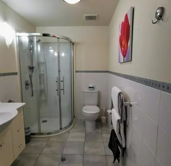 آپارتمان 1 خوابه با چشمانداز استخر, The Anchorage Apartments