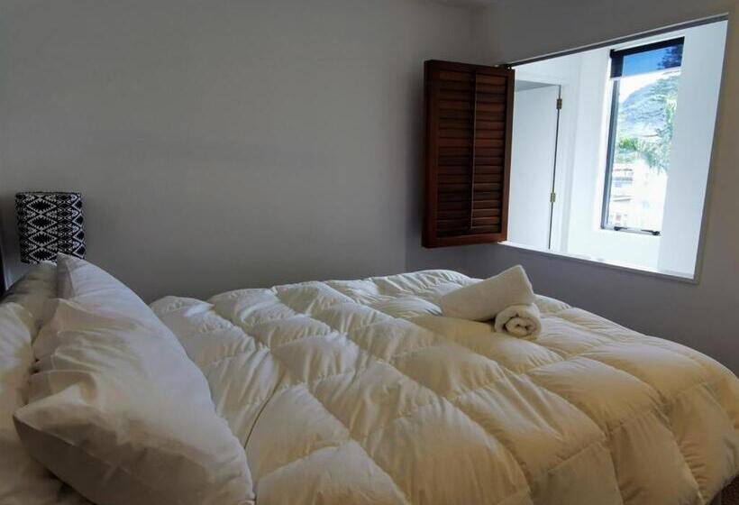 Номер Deluxe Вид на Море с Балконом, The Anchorage Apartments