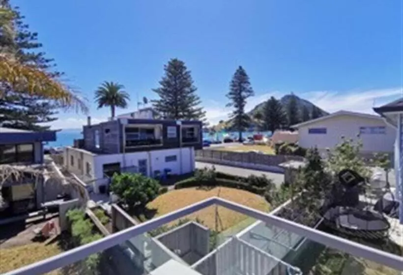 اتاق استاندارد با چشمانداز دریا, The Anchorage Apartments