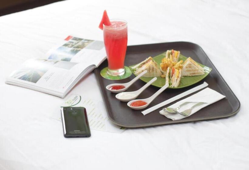 Номер Стандарт, Zest Jemursari By Swiss Belhotel International