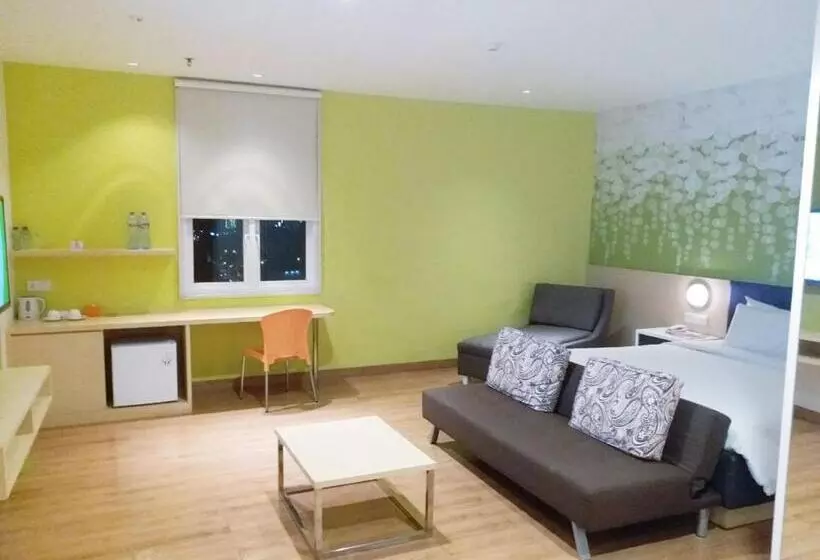 スイート, Zest Jemursari By Swiss Belhotel International