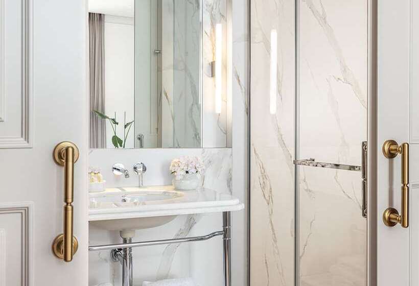스탠다드 발코니 룸, The Dolli At Acropolis, A Hotel To Live