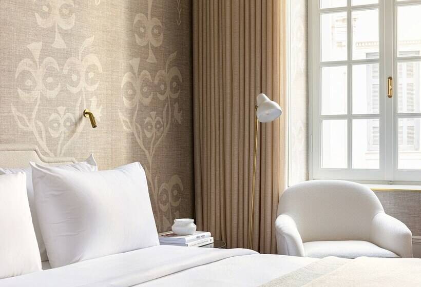 디럭스 룸, The Dolli At Acropolis, A Hotel To Live