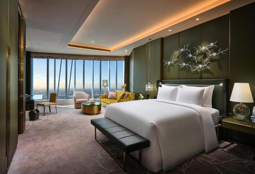 Номер Премиум, J Hotel, Shanghai Tower   Above All Else, Overlooking The Bund