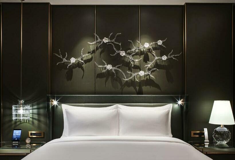 اتاق استاندارد, J Hotel, Shanghai Tower   Above All Else, Overlooking The Bund