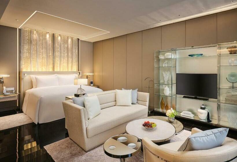Стандартный Номер Кровать Кинг, J Hotel, Shanghai Tower   Above All Else, Overlooking The Bund