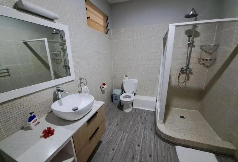 Triple Room Sea View, Georgina's Cottage