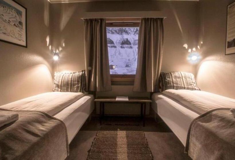 اتاق اکونومی با حمام مشترک, Coal Miners’ Cabins